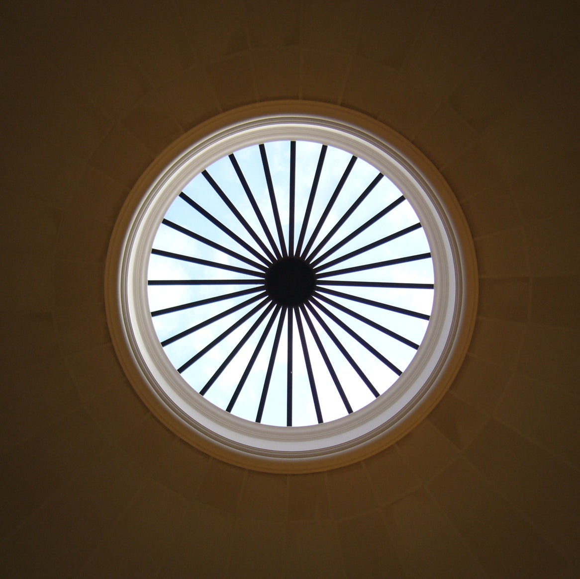 Photo looking up at the UVA Rotunda Oculus Window