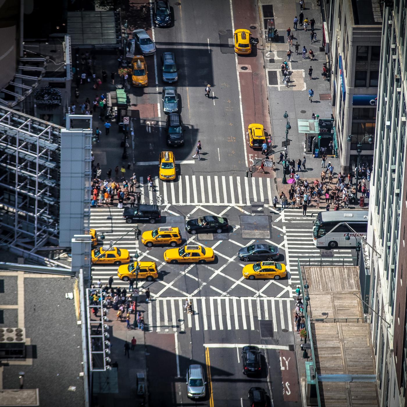 MALO A. HUTSON AND RESEARCH TEAM RECEIVE $26M GRANT FROM NSF TO ADVANCE SMARTER AND SAFER STREETSCAPES