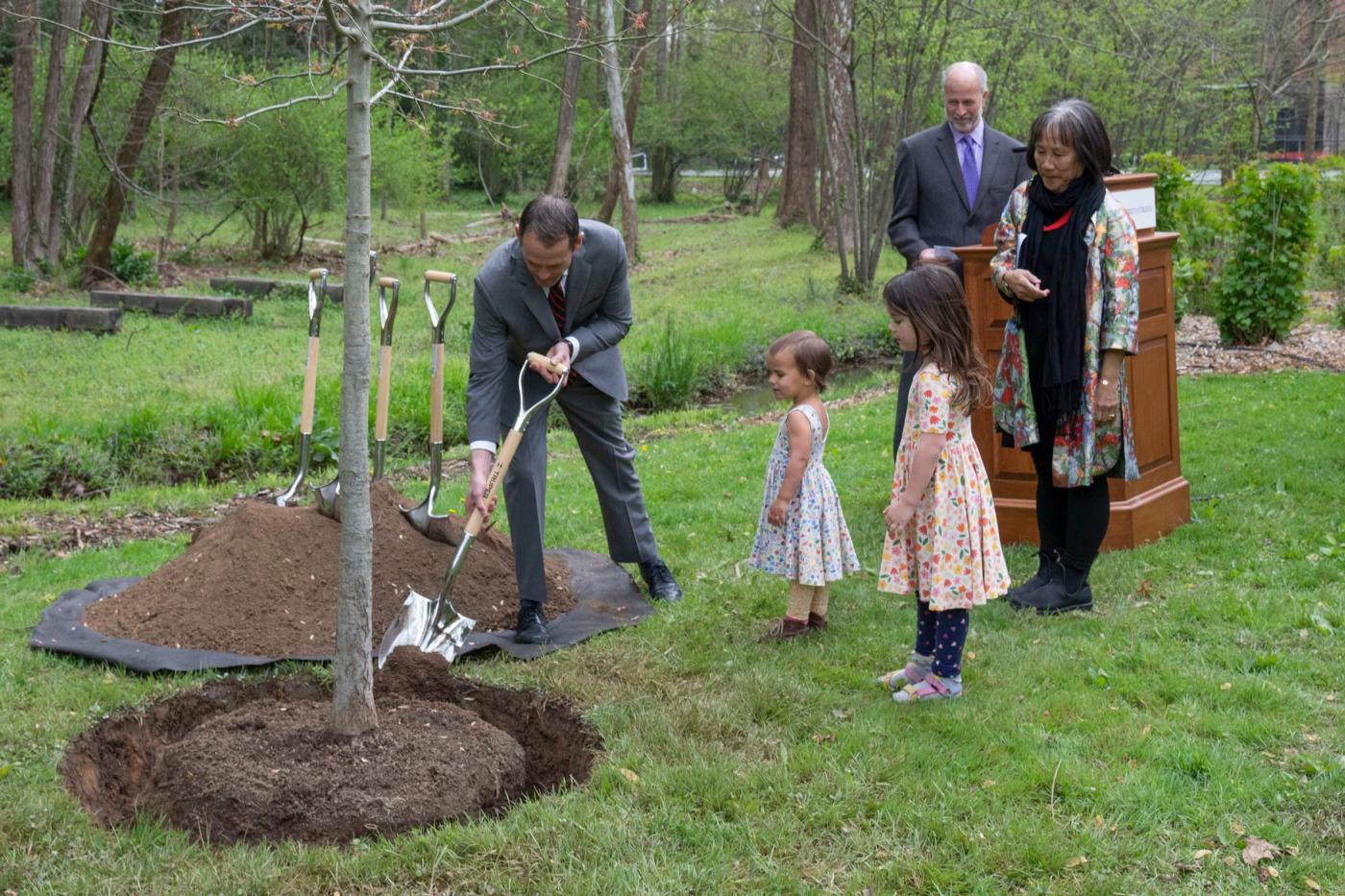 Header_SF_Founders_Day_Tree_Planting_2024_06_DA