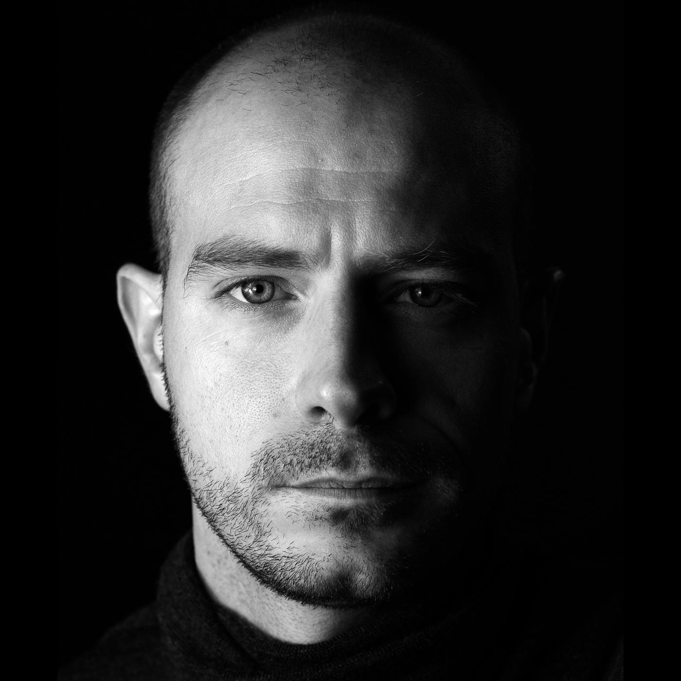 Bernardo Menezes headshot