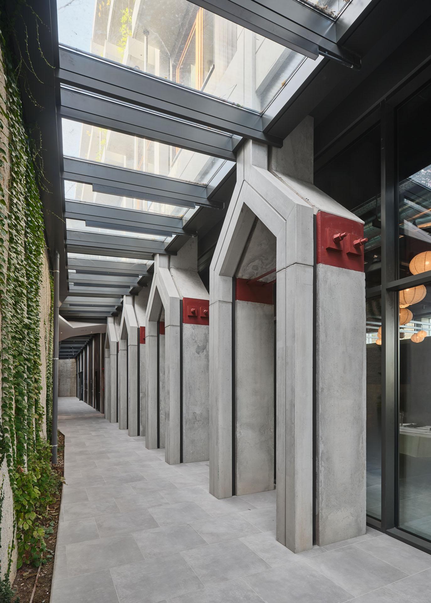 Hotel QGAT precast concrete structures